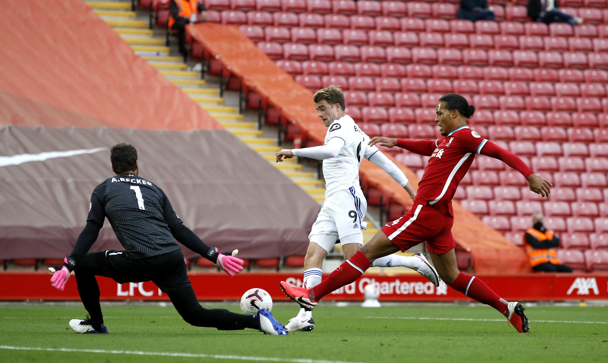 解围和成功 解围和成功